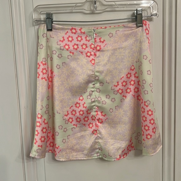 Princess Polly mini skirt - Picture 3 of 9